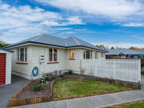 81 Blighs Road, Strowan