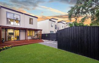 18 Chapel Road, Flat Bush