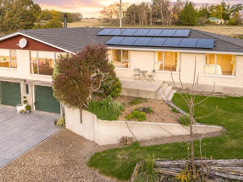 1632 Cust Road, Cust