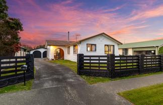 18 Greenock Street, Redwood