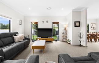 1 Pinotage Drive, Greenmeadows