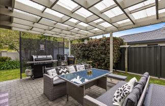 1 Pinotage Drive, Greenmeadows