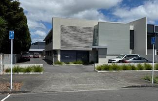 Spacious Epsom office