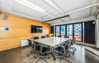 Chelsea House Penthouse | 177m2 + 117m2 Deck