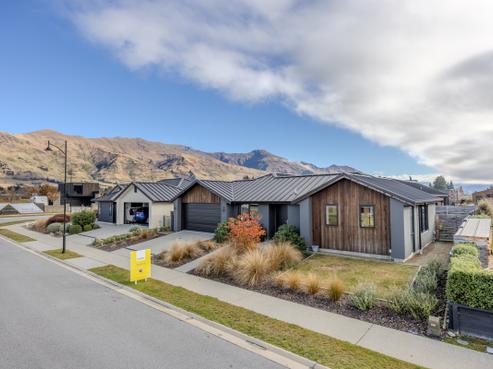 3 Peterculter Drive, Wanaka