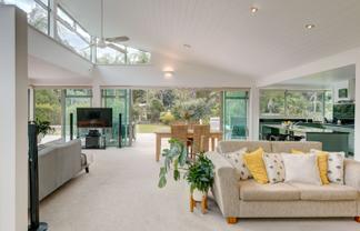 13 Florance Avenue, Russell