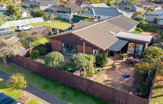 2/2 Mark Edward Drive, Half Moon Bay