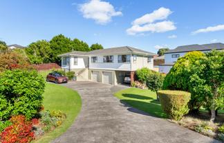 22 Jandell Crescent, Bucklands Beach