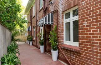 2/9A Hawker Street, Mount Victoria