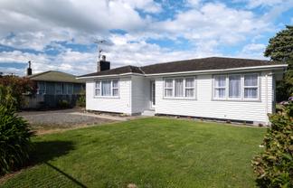 42 Lytton Road, Riverdale