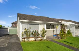 15 Amberley Grove, Lower Hutt