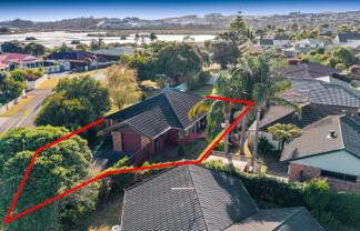 26 Settlers Grove, Orewa