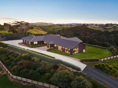 1096C Awhitu Road, Pollok