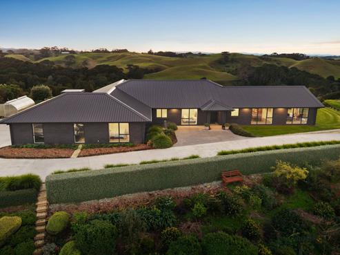 1096C Awhitu Road, Pollok