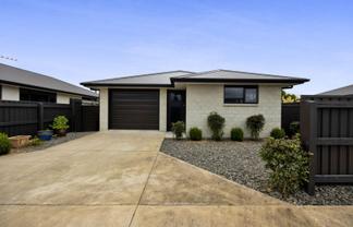 14a Rosalind Street, Stratford