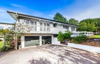 10 Pennycook Place, Sunnyhills