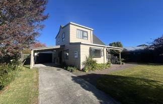 16 Garden Grove, Nukuhau