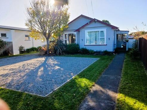 23 Gladstone Street, Westport