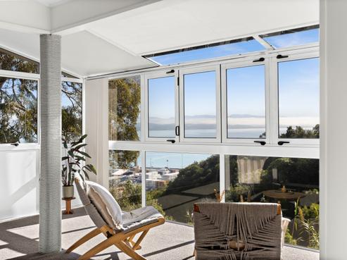2/3 Lighthouse Road, Napier Hill