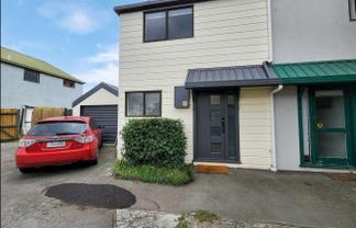 2/96 Poulson Street, Addington