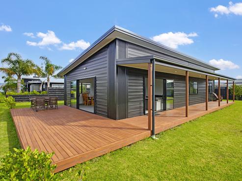 101 Kelly Jade Avenue, Matarangi