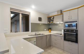 13/17 Simmonds Grove, Greerton