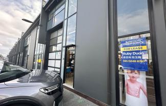 AFFORDABLE SHOWROOM / WAREHOUSE
