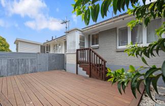 2/56a Taharoto Road, Takapuna