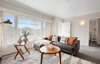 2/56a Taharoto Road, Takapuna