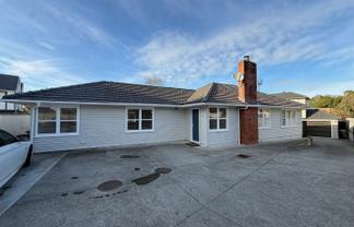 102 Owairaka Avenue, Mount Albert