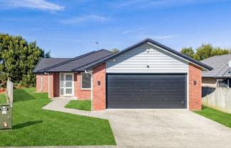 26 Blackwood Crescent, Glenview