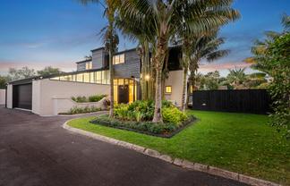 6 Birchwood Grove, Greenhithe