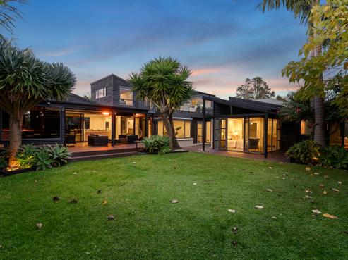 6 Birchwood Grove, Greenhithe