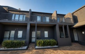 15D Hood Street, Hamilton Central