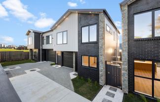 4/31 Akoranga Drive, Northcote