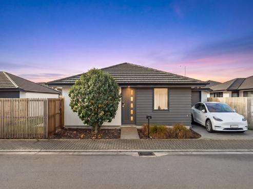 3 Rosa Lane, Hornby