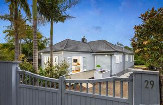 29 Harapaki Road, Meadowbank
