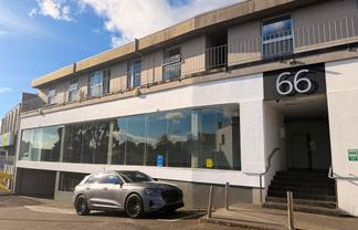 HIGH-PROFILE SHOWROOM / OFFICE / RETAIL
