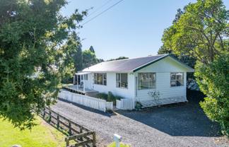 42B Wallis Street, Raglan