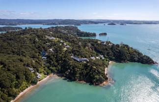 16 Major Bridge Drive, Russell