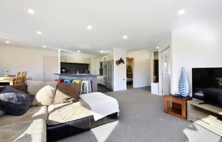 3 Wanderers Avenue, Brightwater