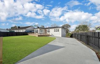26 Williams Crescent, Otara