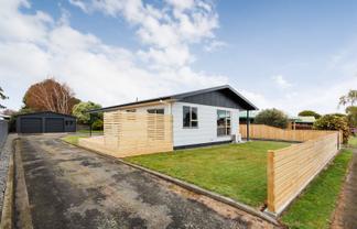 11 Fiona Crescent, Feilding