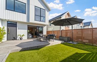 10 Orca Drive, Stanmore Bay