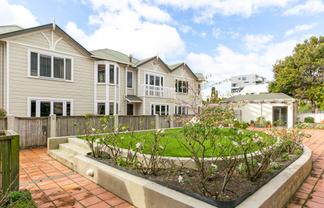 14/28 Hobson Street, Thorndon