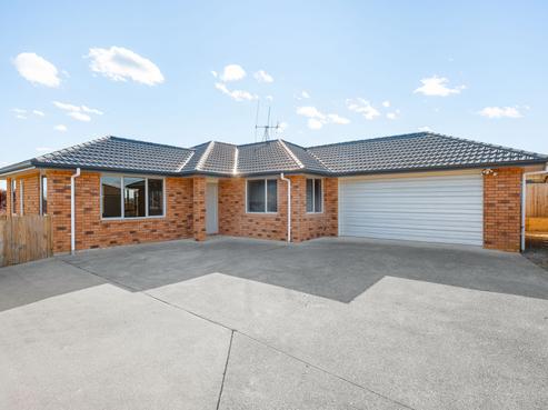 7 Farleigh Close, Huntington