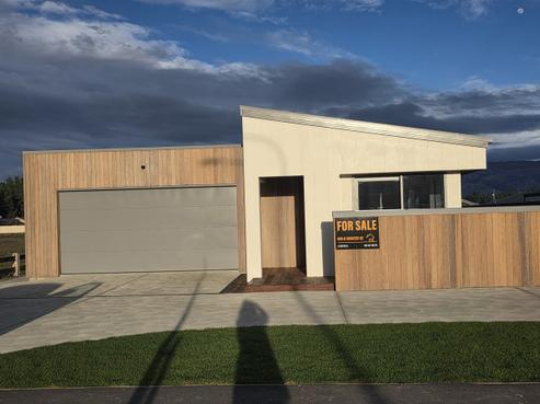 13 Williams Crescent, Alexandra