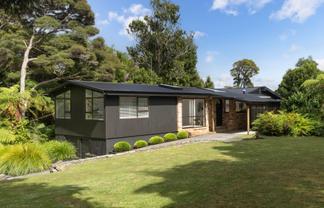 256 Piha Road, Piha