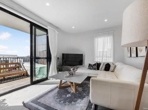 207/77 Hobsonville Point Road, Hobsonville