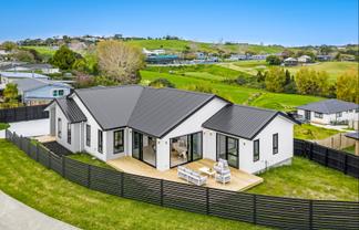 35 Brigitte View, Snells Beach